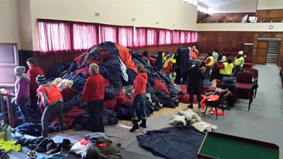 Blankets for more than 3 000